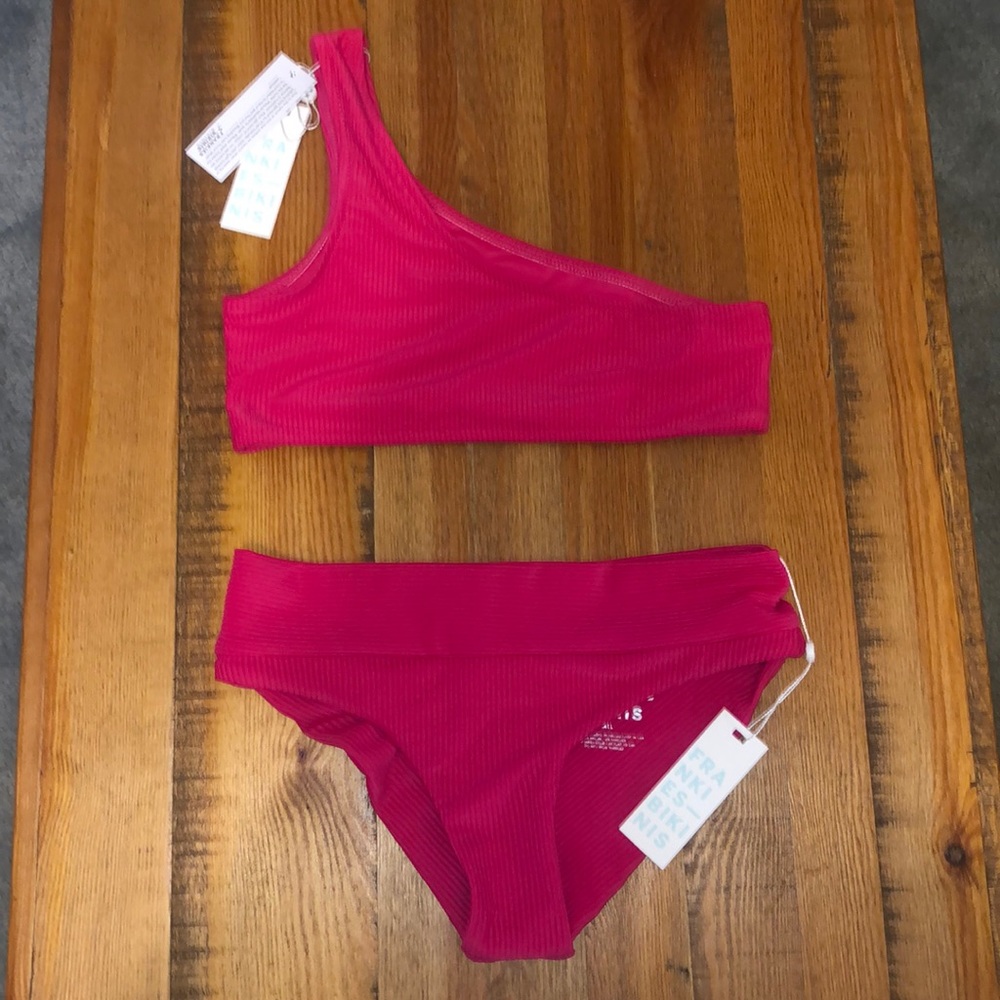Frankie’s Bikini Set One Shoulder & Cheeky Bottom